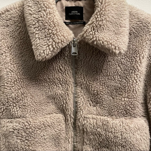 Urban Outfitters Cropped Teddy Jacket - Picture 3 of 6